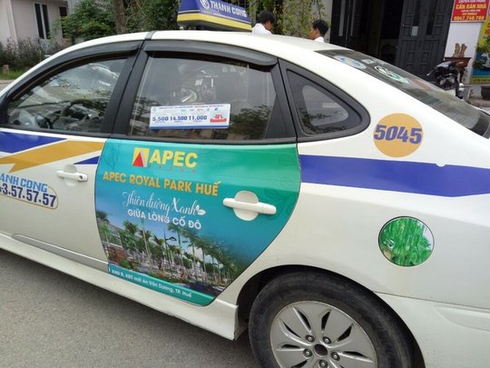 Quảng cáo taxi Thành Công