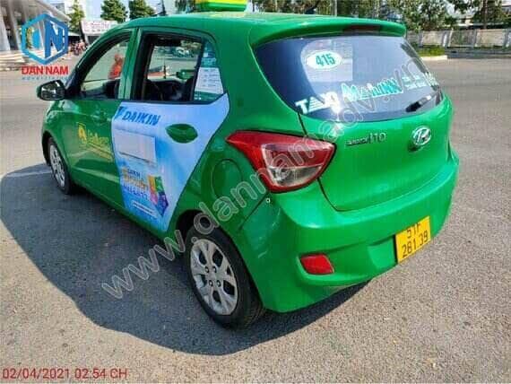 Quảng cáo taxi Mai Linh Kiên Giang của nhãn máy điều hòa Daikin