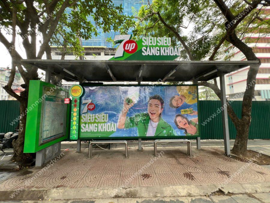Quảng cáo trạm chờ xe bus