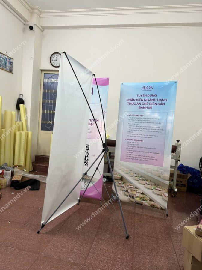 Standee quảng cáo chữ X Standee quảng cáo chữ X