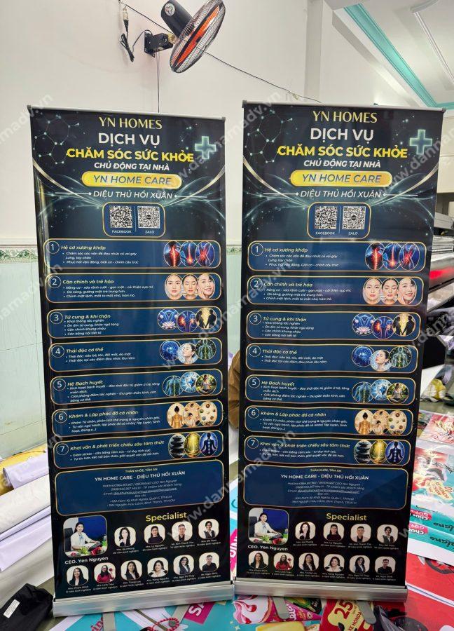 Standee cuốn nhôm